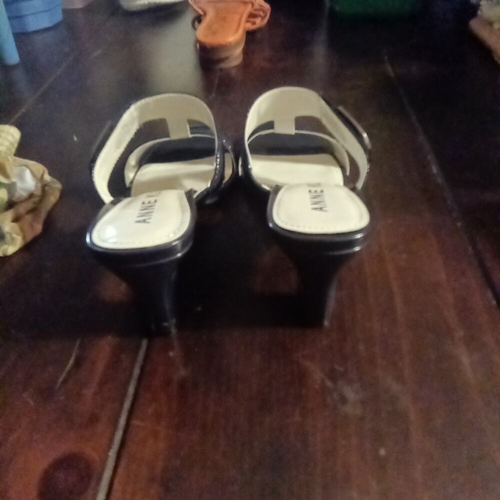 Anne Klein Mia Block Heel Sandals In Navy Sz. 9 M - Picture 3 of 7